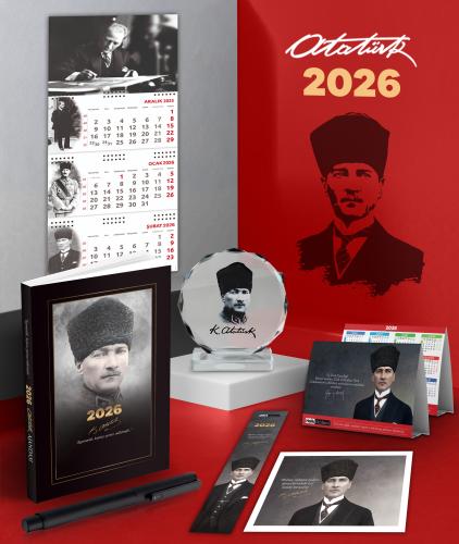 2026 Atatürk Komutan Ajanda - İmza Duvar Takvimi - Masa Takvimi - Ayraç - Kartpostal - Metal Roller Kalem ve Kristal Portre