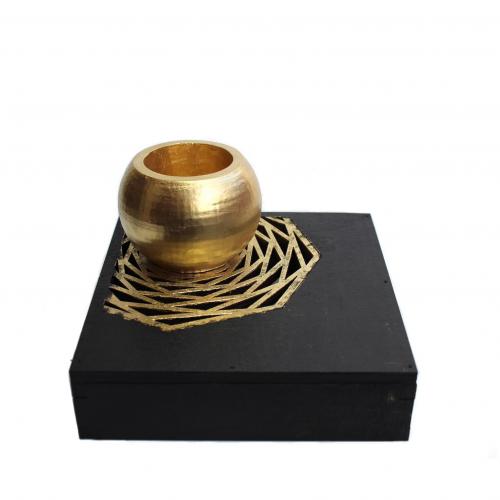 Class Concrete 3-Ahşap Ayak Küre Beton Saksı