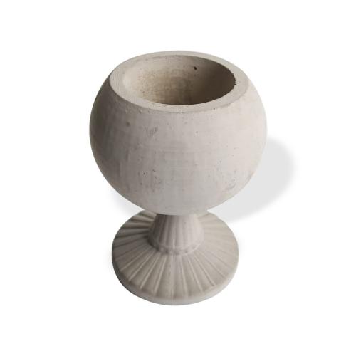 Beton Kadeh Saksı Küre, Küçük