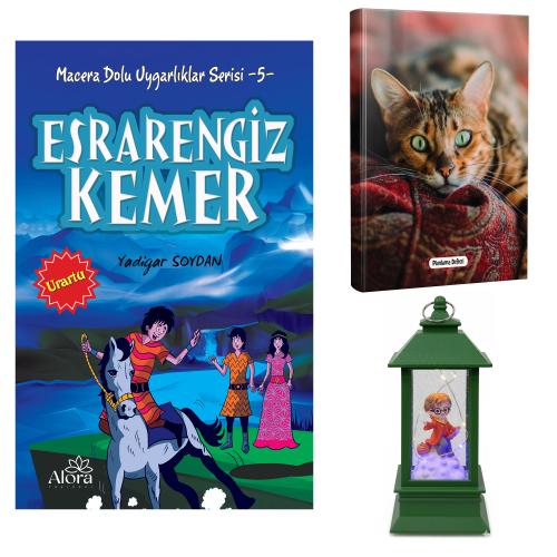 Esrarengiz Kemer - Şaşkın Kedi Planlama Defteri ve Harry Potter Temalı Fener Tipi Işıklı Kar Küresi