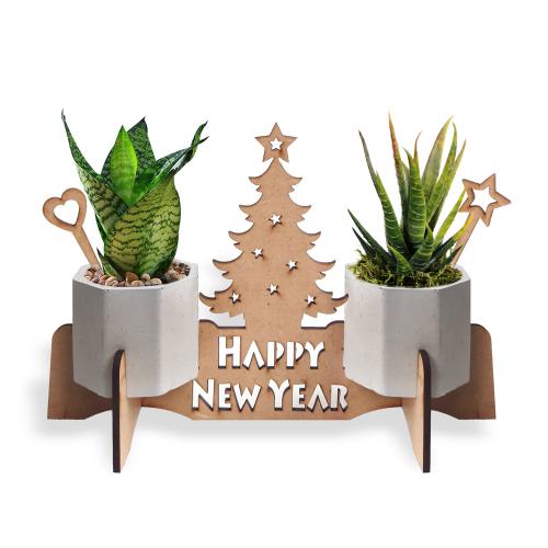 Beton Saksılı Çam Ağaçı Desenli Happy New Year Ahşap Stand