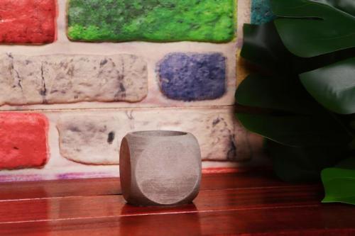 Via Beton Saksı - Halkkitabevi